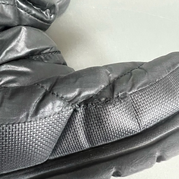 The North Face Lightweight Winter Boots - Picture 8 of 9